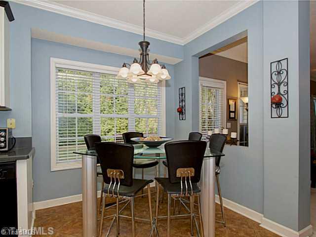 6202 High View Road Greensboro, NC 27410 - Photo 7 of 16 Breakfast.