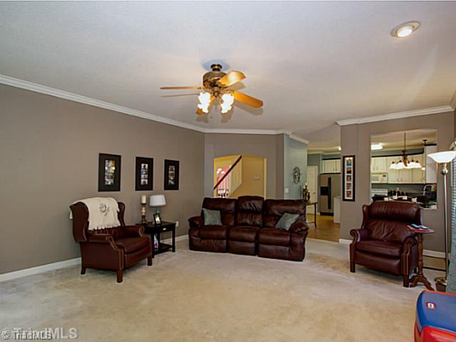 6202 High View Road Greensboro, NC 27410 - Photo 9 of 16 Living Room.