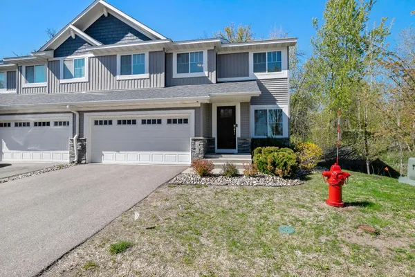 $389,900 | 7106 Calumet Court, Savage, MN 55378
