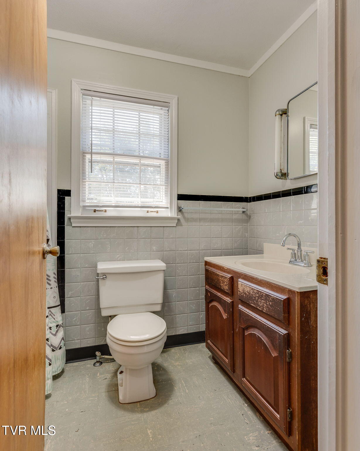 140 Gov Alf Taylor Road Johnson City, TN 37601 - Photo 22 of 49 023