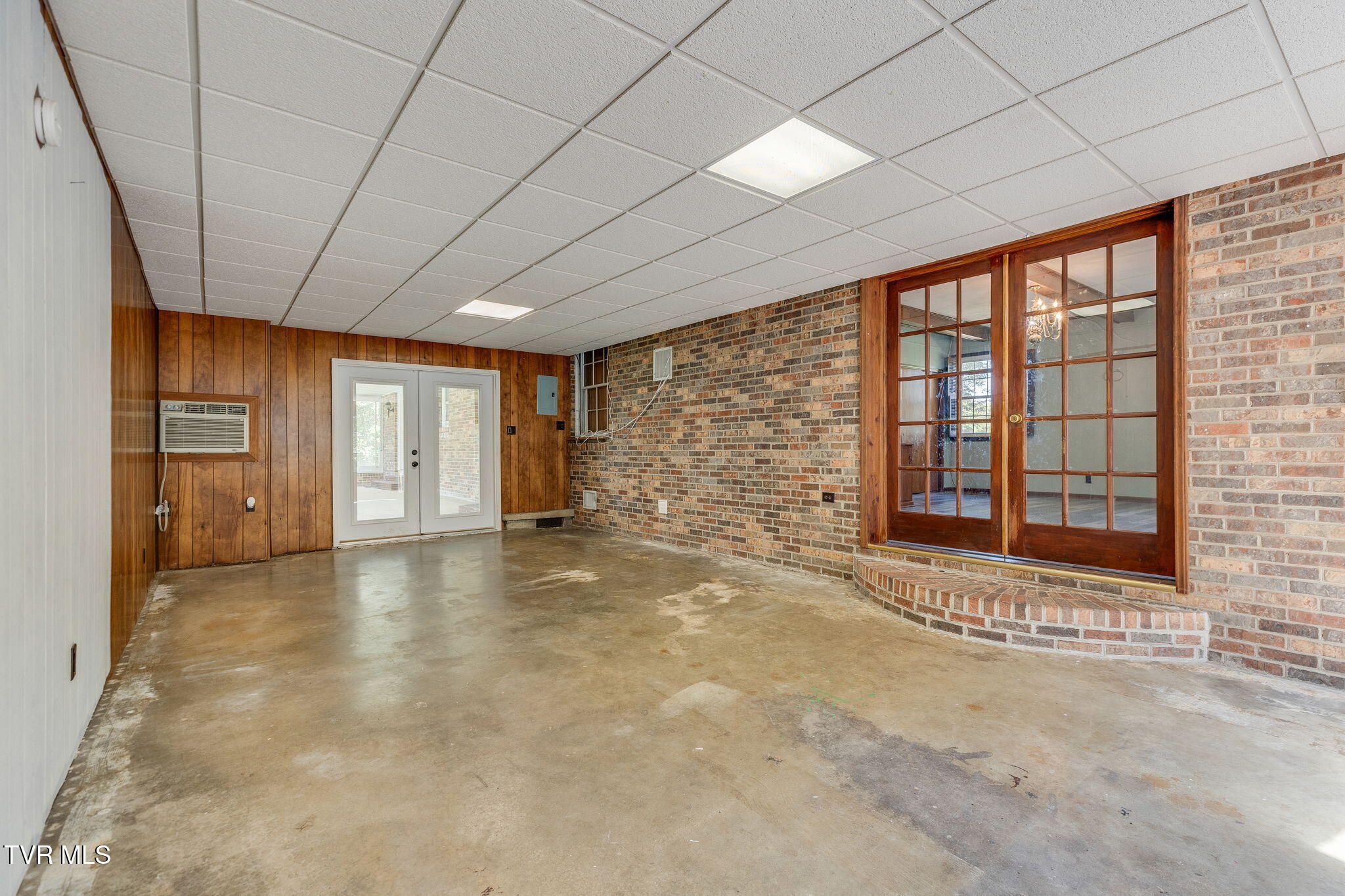 140 Gov Alf Taylor Road Johnson City, TN 37601 - Photo 25 of 49 026