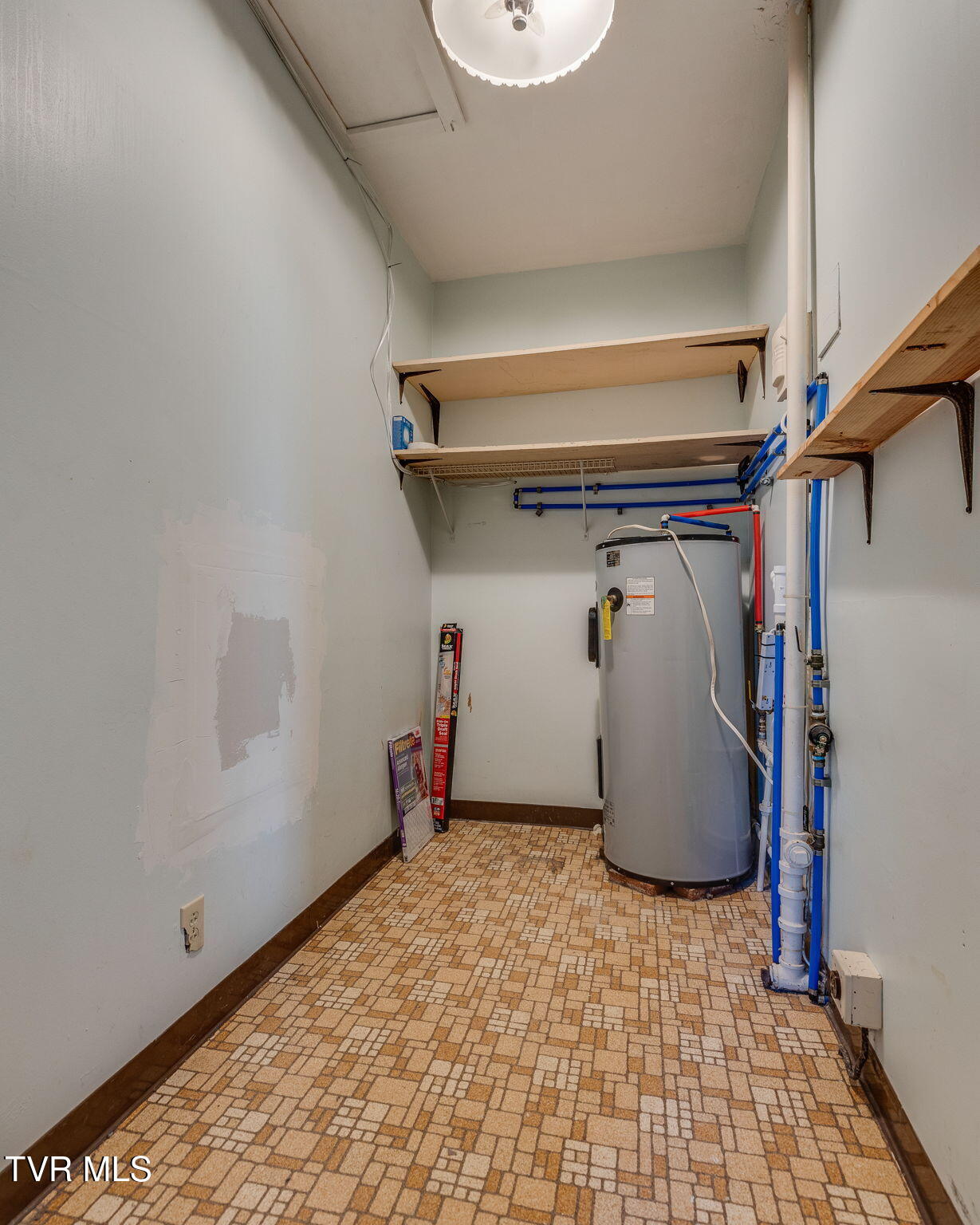 140 Gov Alf Taylor Road Johnson City, TN 37601 - Photo 28 of 49 029