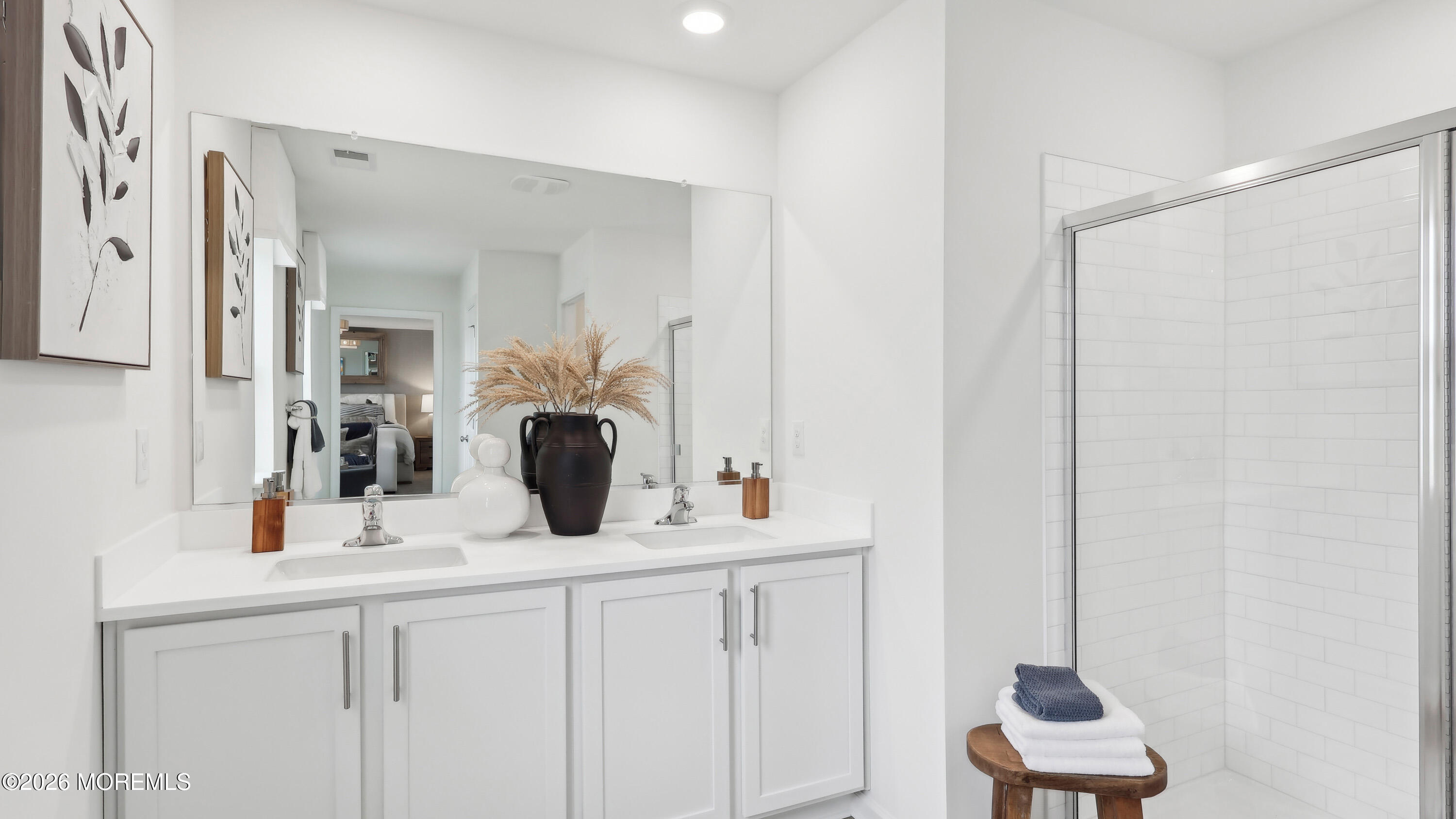 445 Ridge Avenue Hamilton, NJ 08610 - Photo 26 of 33 a bathroom with a sink and a mirror