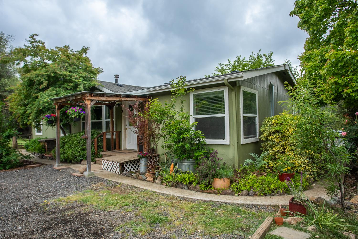 16220 Duggans Road Grass Valley, CA 95949 - Photo 43 of 47