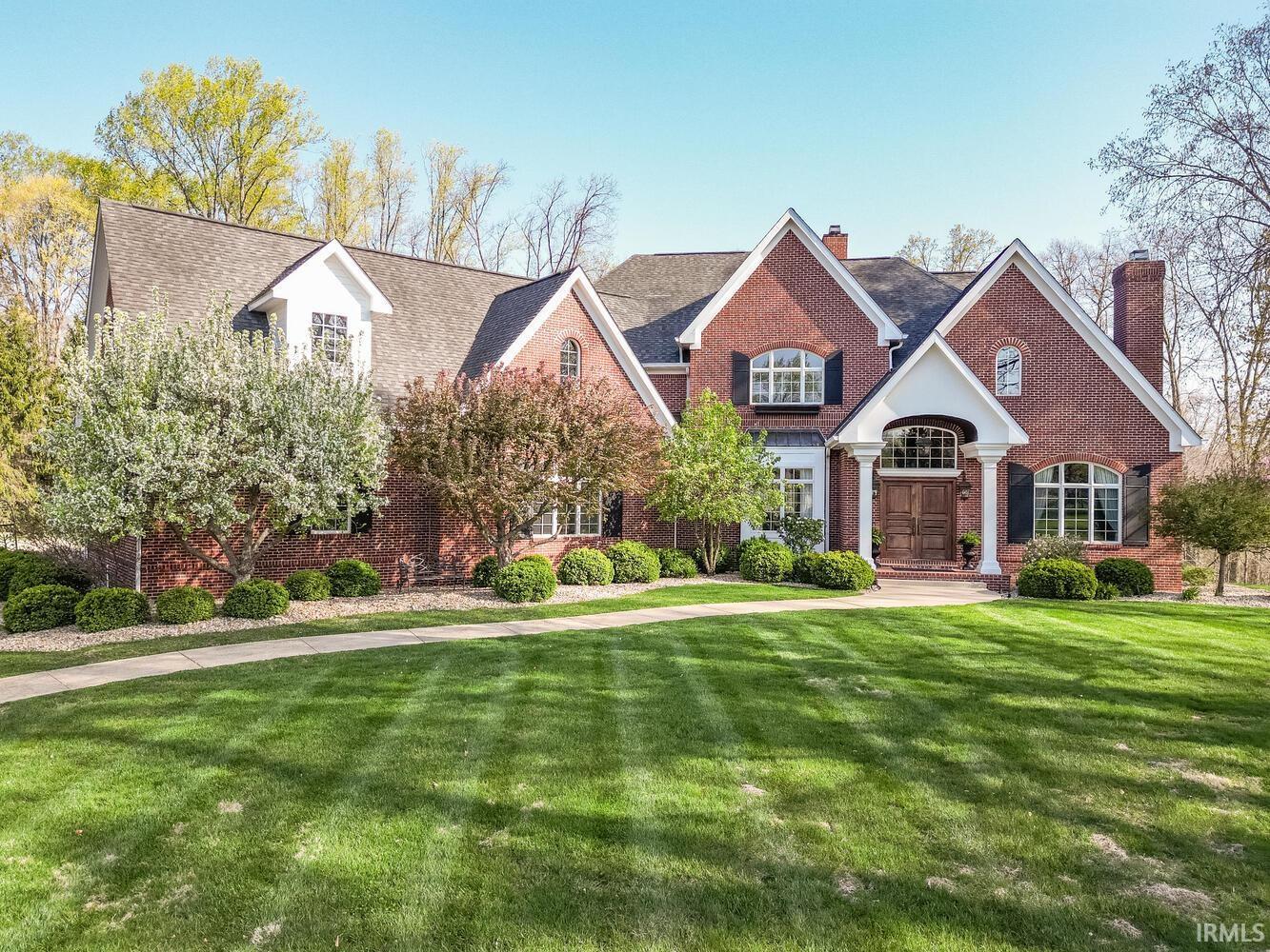 4636 Hawks Way Bloomington, IN 47401 - Photo 2 of 36