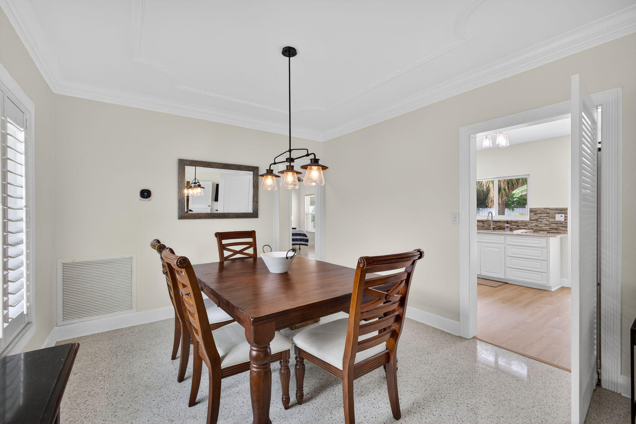 1206 Dolphin Road Singer Island, FL 33404 - Photo 21 of 65 Dining Area