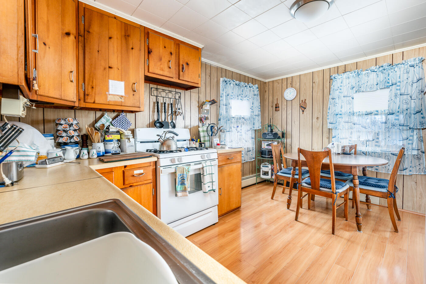 90 Town Neck Road Sandwich, MA 02563 - Photo 19 of 34 kitchen4