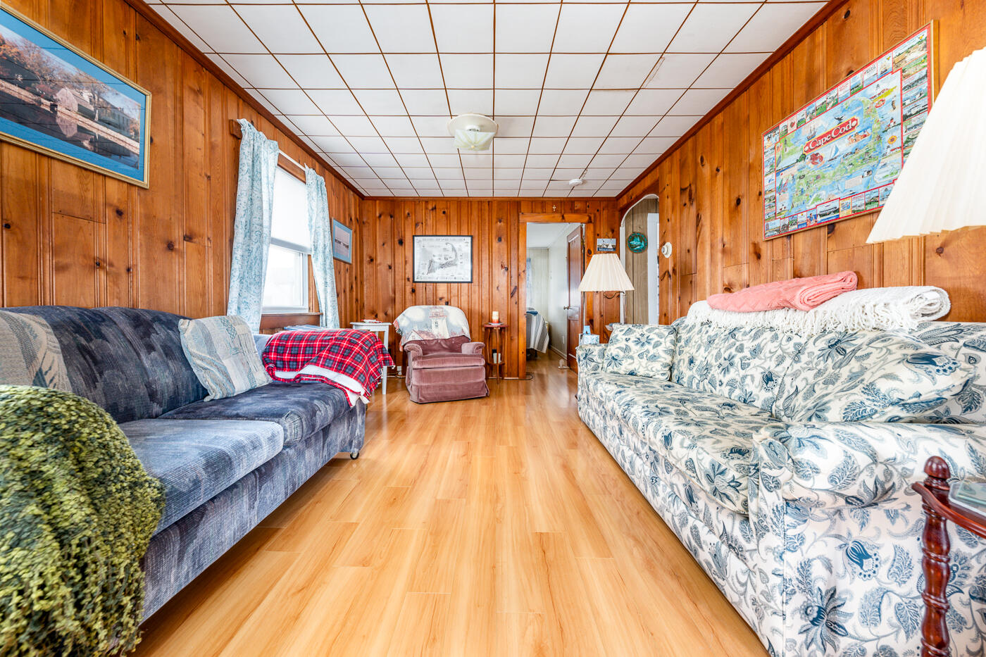 90 Town Neck Road Sandwich, MA 02563 - Photo 23 of 34 livroom3