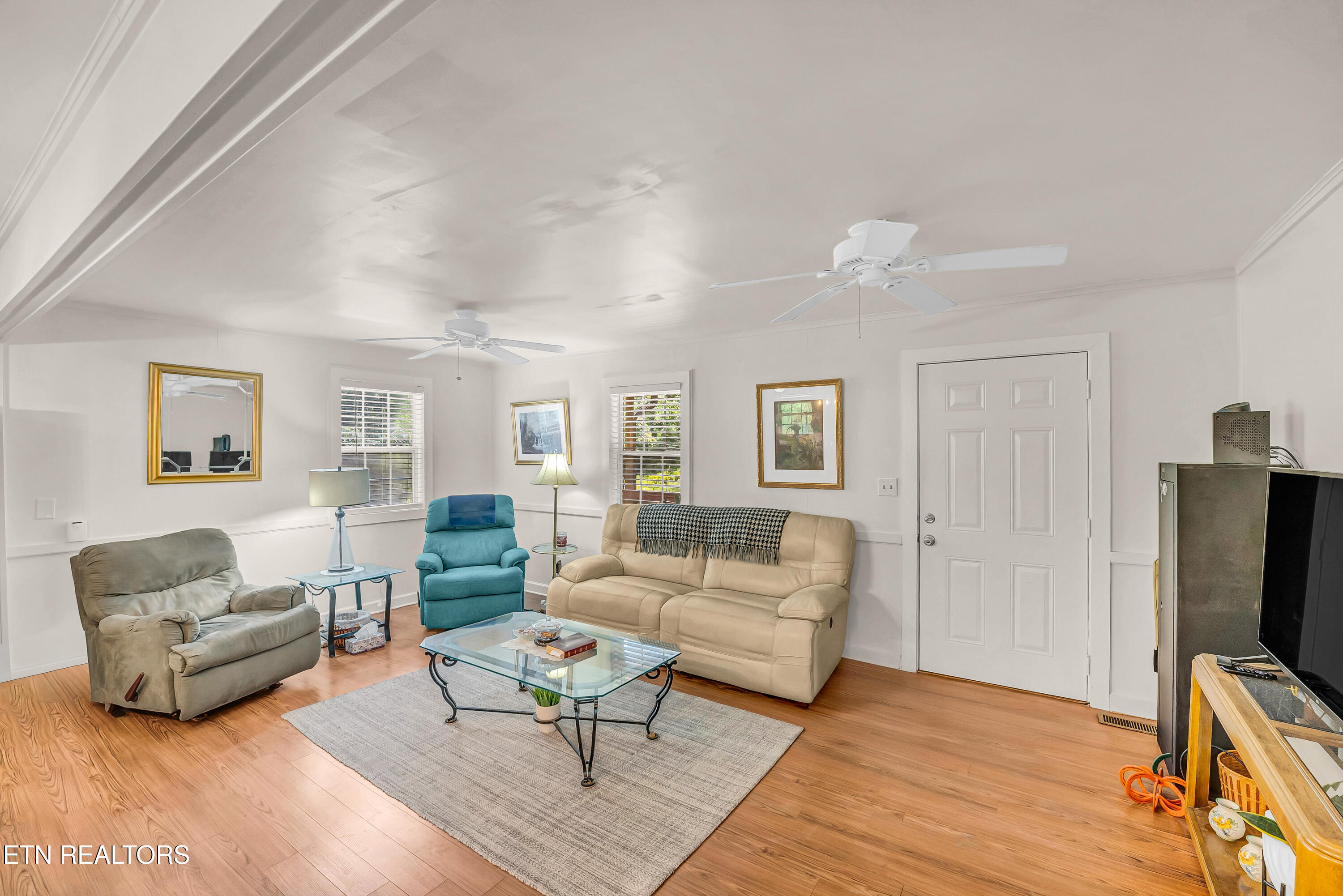 2881 Maples Branch Road Sevierville, TN 37876 - Photo 5 of 23 12-Living Room A2