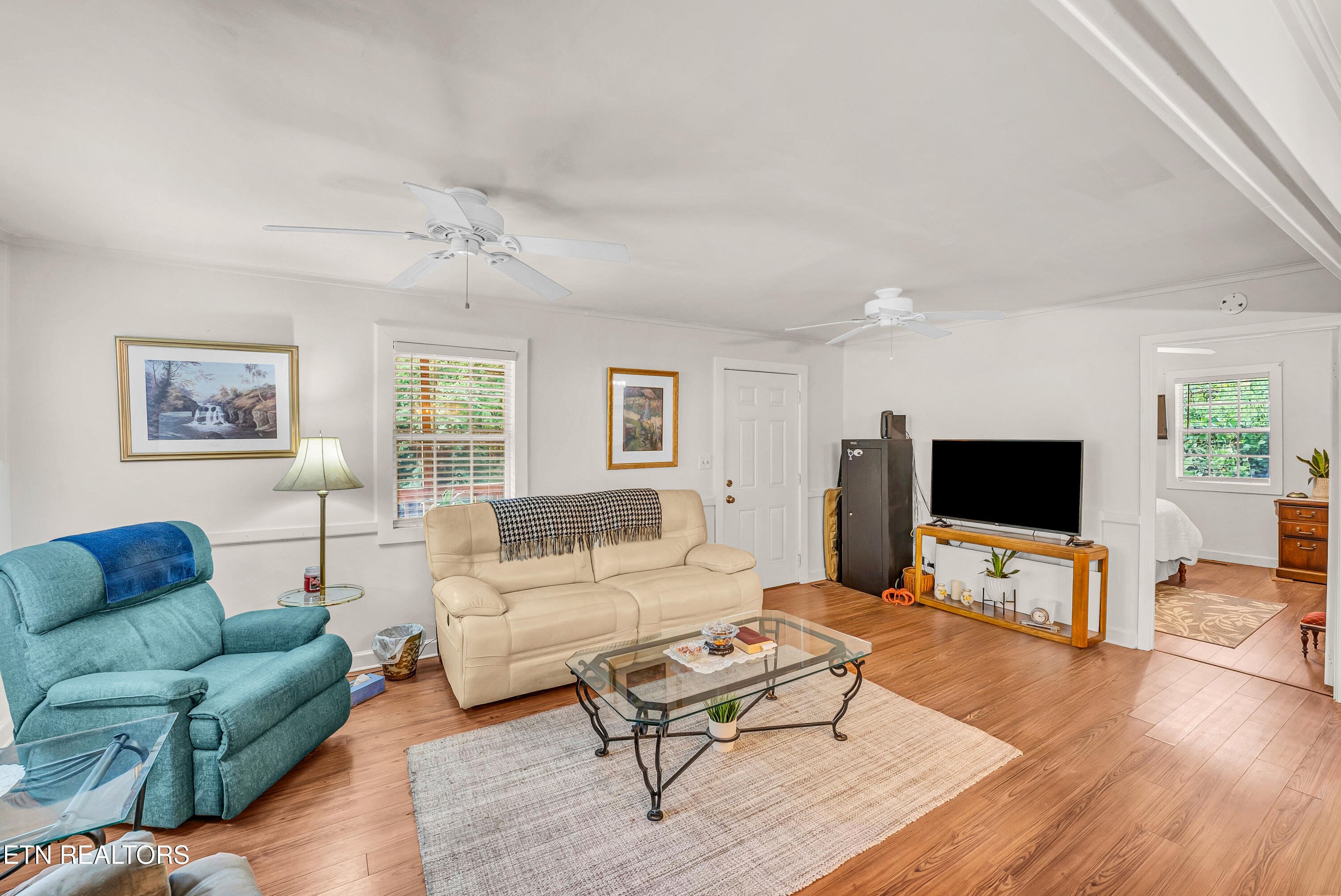 2881 Maples Branch Road Sevierville, TN 37876 - Photo 7 of 23 13-Living Room A3