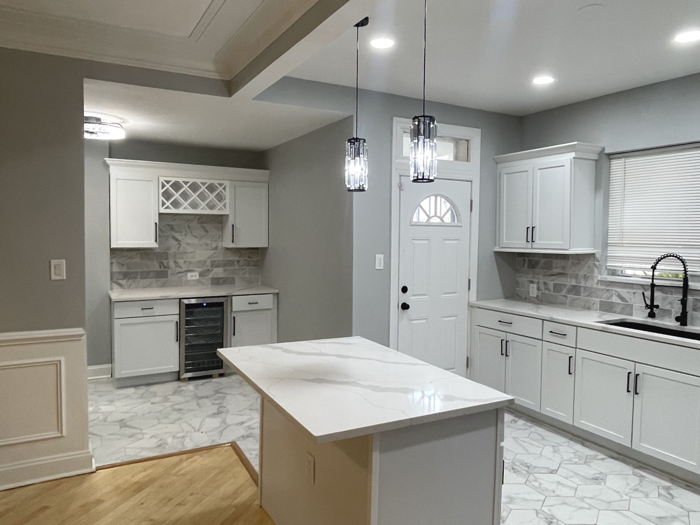 8258 South Rhodes Avenue Chicago, IL 60619 - Photo 3 of 13 Gallery Image 3
