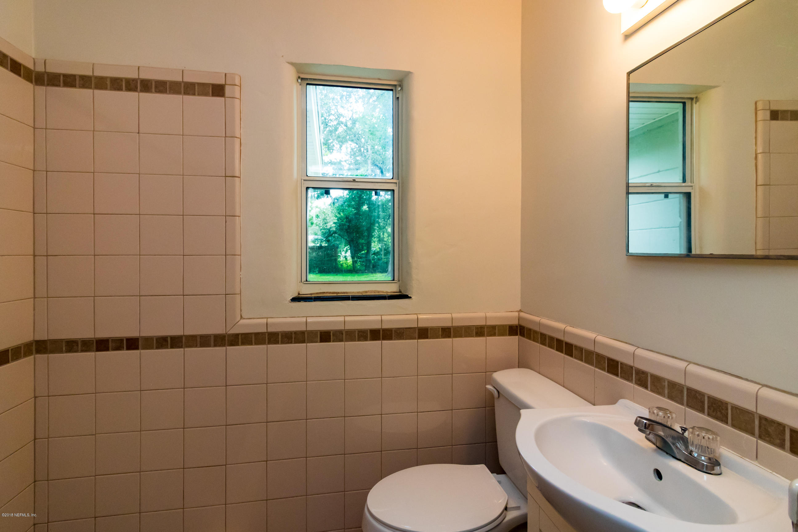 9720 Banks Road Jacksonville, FL 32246 - Photo 15 of 27 Bathroom