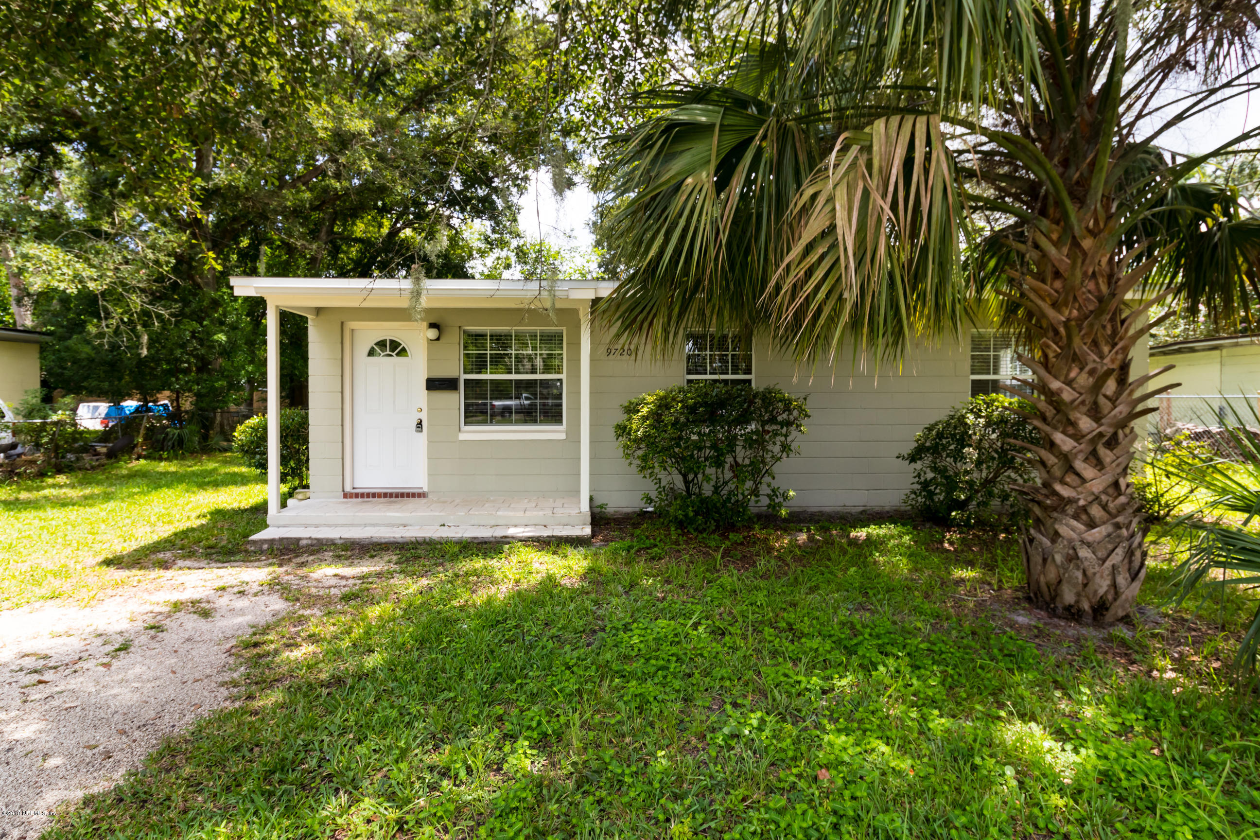9720 Banks Road Jacksonville, FL 32246 - Photo 3 of 27 Front View 3