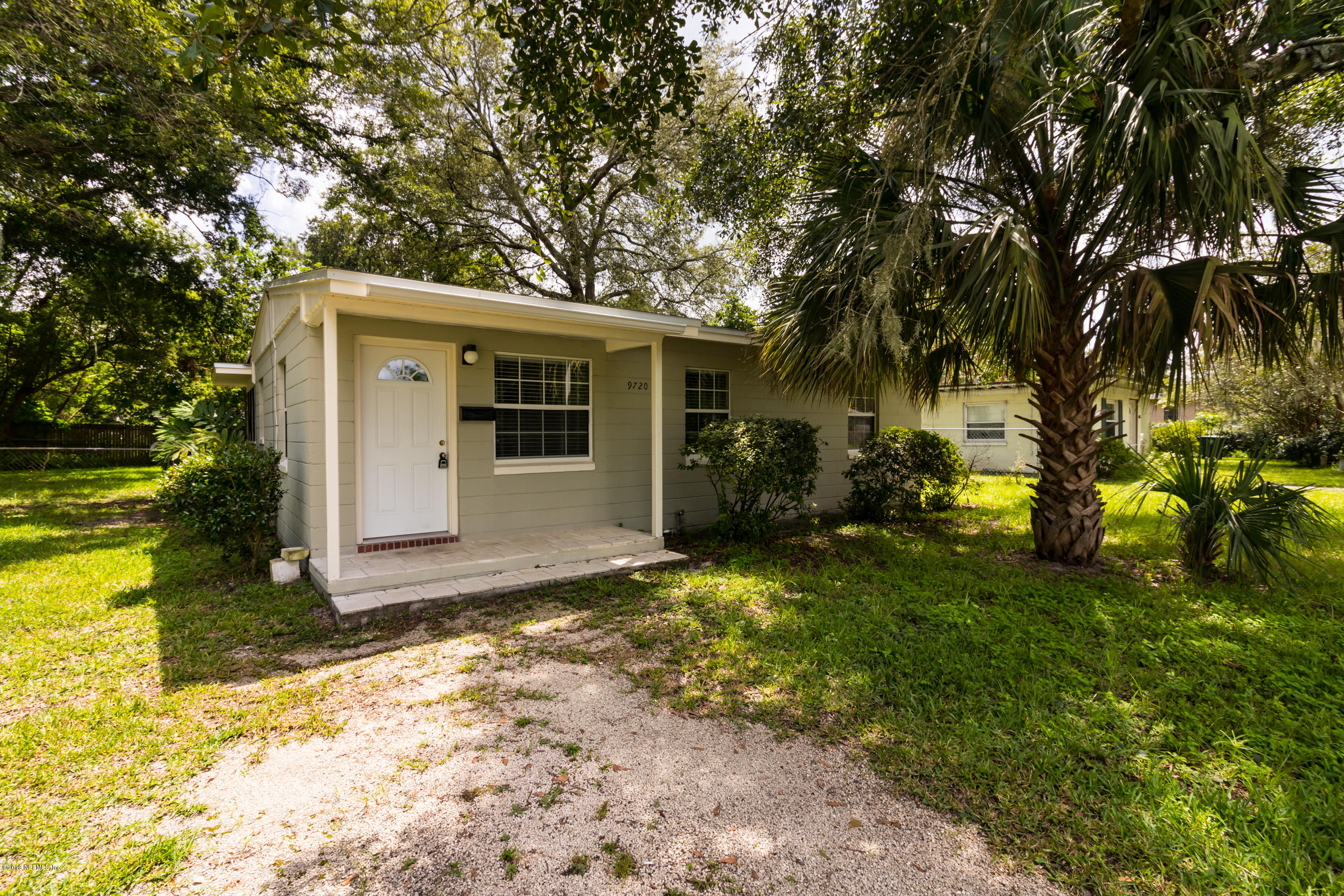 9720 Banks Road Jacksonville, FL 32246 - Photo 4 of 27 Front View 4