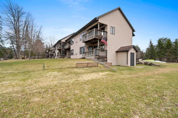$229,900 | N10911 Peshtigo River Lane, Unit 9, Crivitz, WI 54114