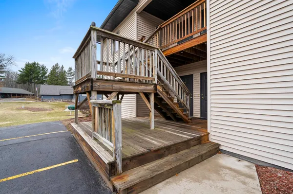 $229,900 | N10911 Peshtigo River Lane, Unit 9, Crivitz, WI 54114