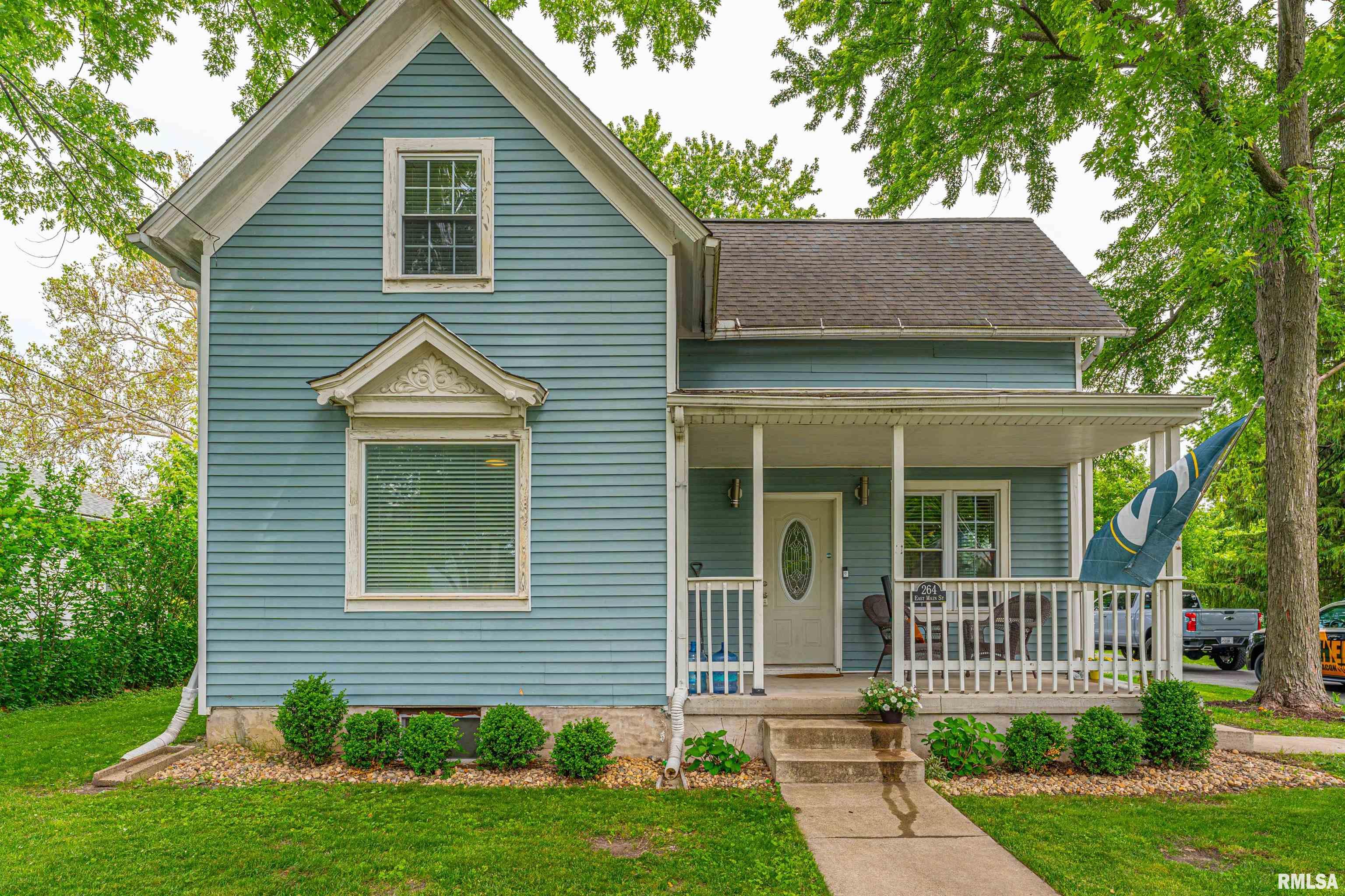 264 East Main Street Warrensburg, IL 62573 - Photo 2 of 24