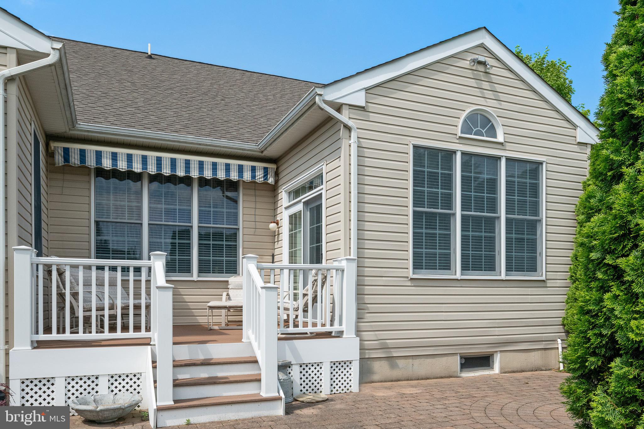 91 Nathaniel Road Southampton, PA 18966 - Photo 20 of 24 Deck & Patio