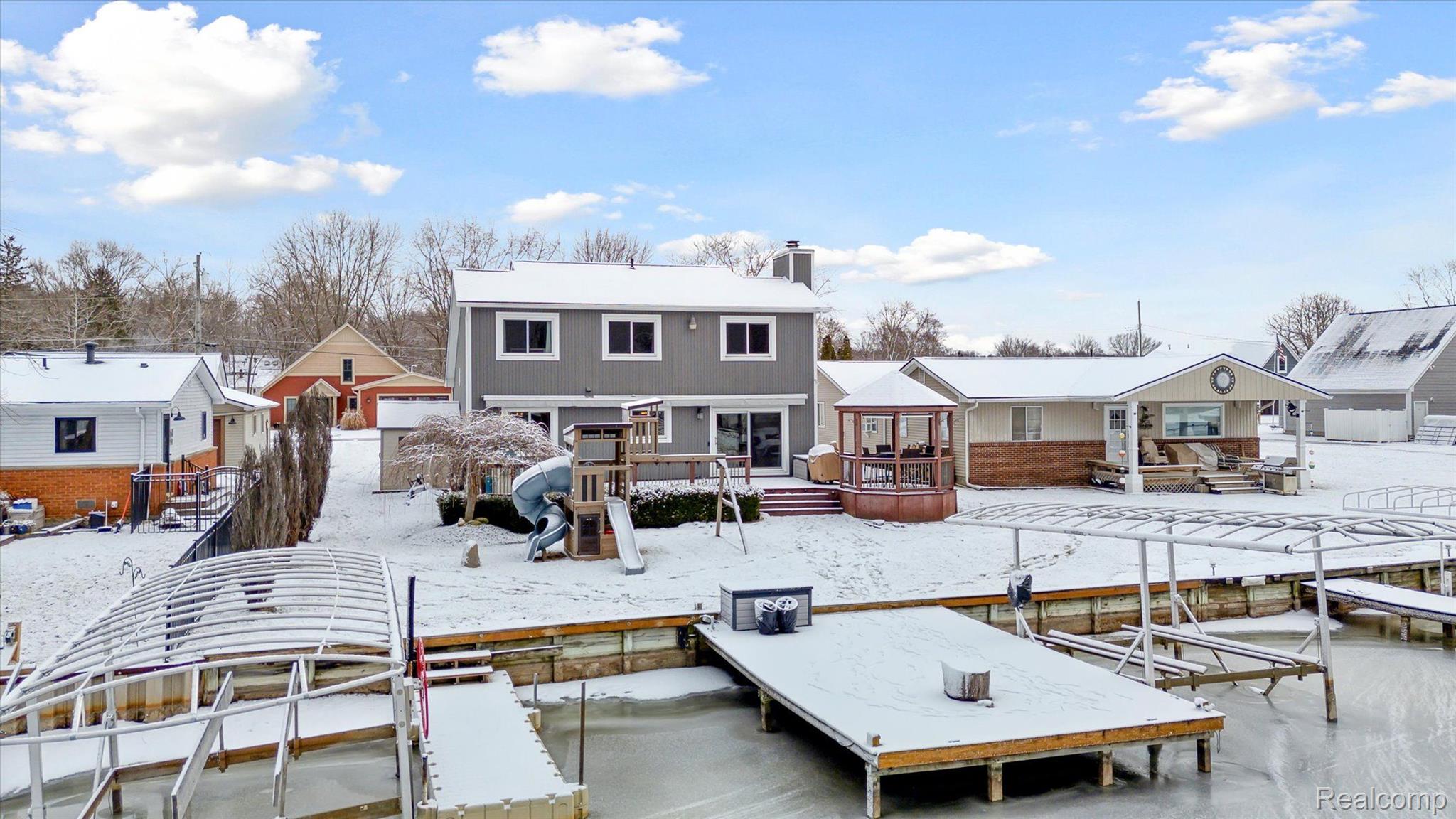 10902 Colony Pinckney, MI 48169 - Photo 41 of 45 Gallery Image 41