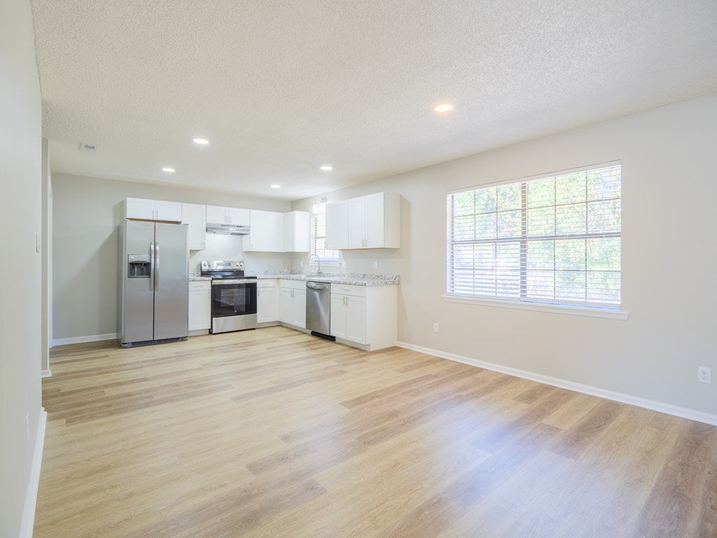 2032 Bancroft Road Valdosta, GA 31602 - Photo 10 of 42 Gallery Image 10