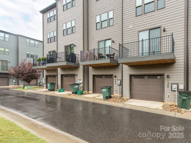 $699,900 | 128 Music Hall Way, Charlotte, NC 28203