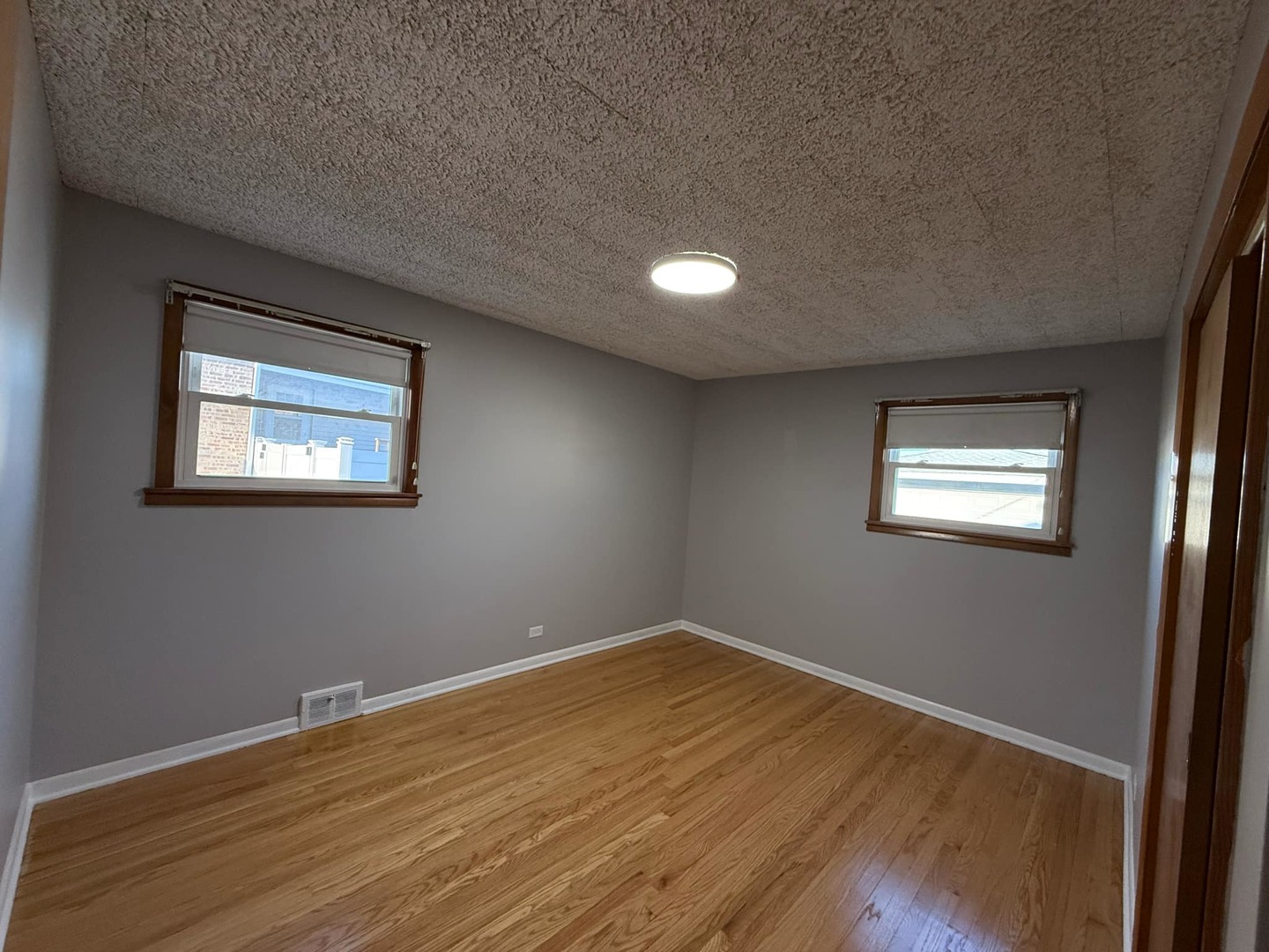 421 Hyde Park Avenue Hillside, IL 60162 - Photo 9 of 14