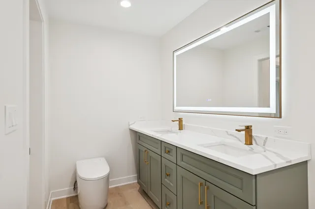 $739,900 | 1929 South Ashland Avenue, Park Ridge, IL 60068