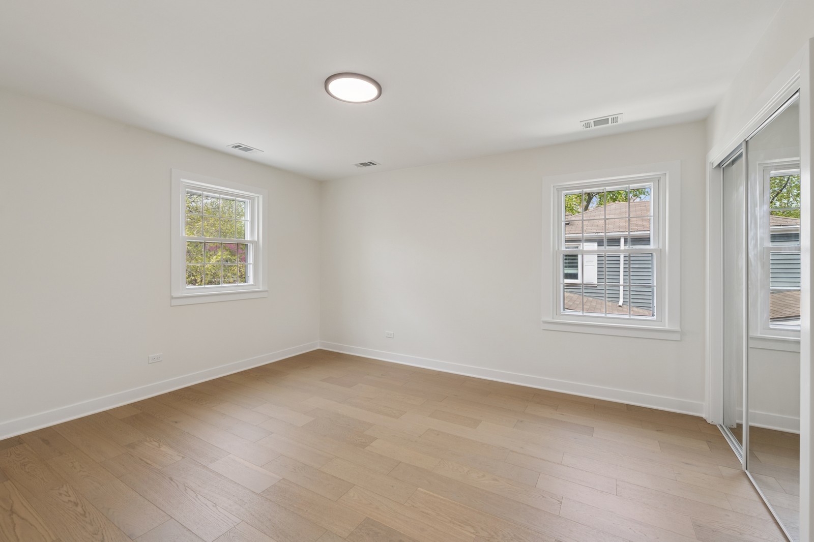 1929 South Ashland Avenue Park Ridge, IL 60068 - Photo 16 of 18 a view of an empty room with a window