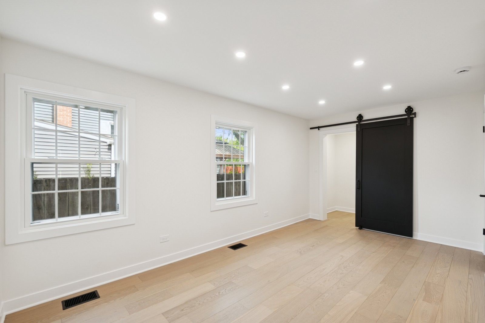 1929 South Ashland Avenue Park Ridge, IL 60068 - Photo 8 of 18 a view of an empty room with a window