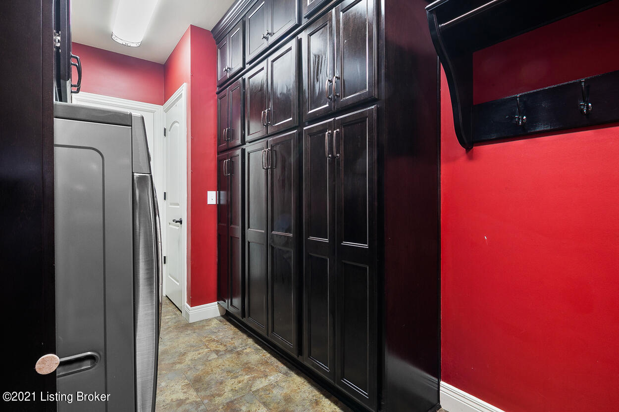 6101 Moser Farm Road Prospect, KY 40059 - Photo 25 of 56 Laundry Room