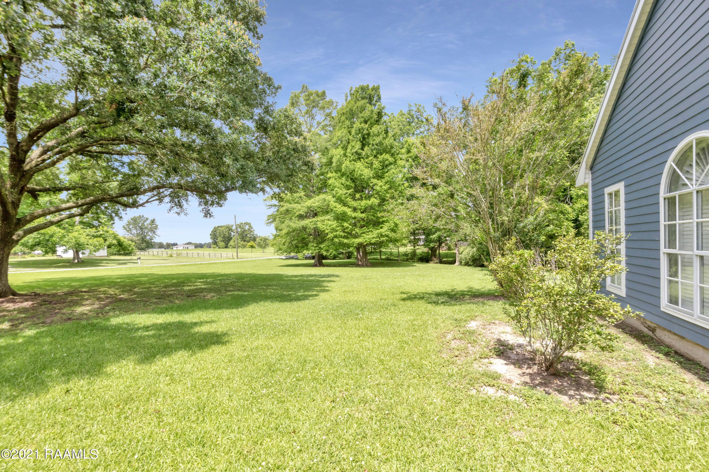 730 Patin Road Carencro, LA 70520 - Photo 12 of 17 Gallery Image 12