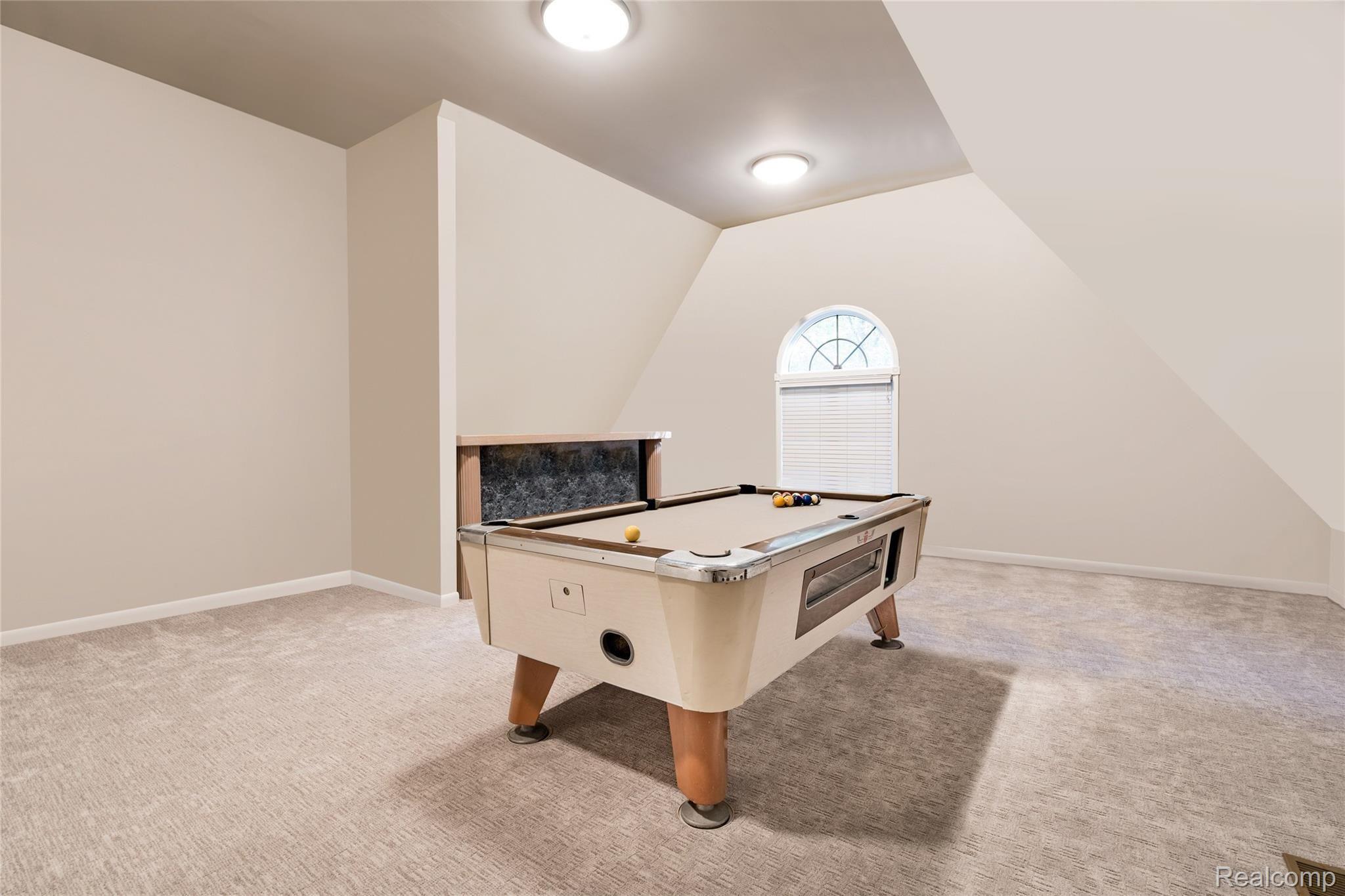 10081 Gibbs Road Clarkston, MI 48348 - Photo 29 of 57 Virtually Staged 2nd Floor Rec Room or Trophy Room w/ Wet Bar
