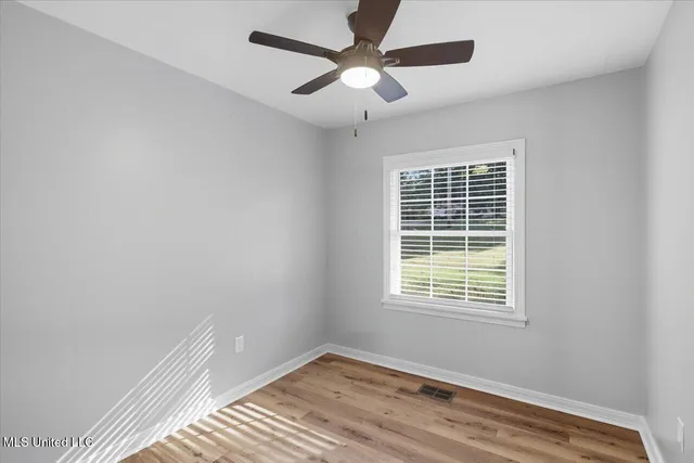 $1,600 | 324 Court Street, Raymond, MS 39154