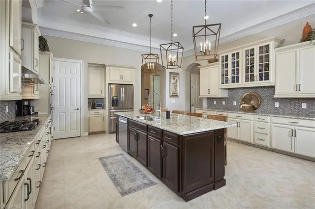 $2,199,000 | 1633 Songbird Court, Naples, FL 34120