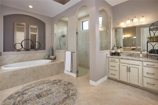$2,199,000 | 1633 Songbird Court, Naples, FL 34120