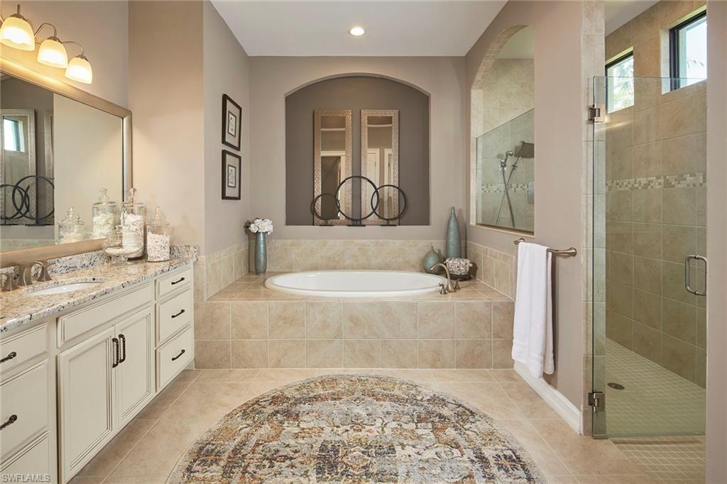 1633 Songbird Court Naples, FL 34120 - Photo 21 of 50