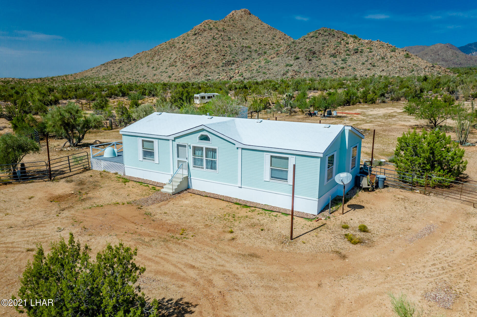 19622 South Cheyenne Road Yucca, AZ 86438 - Photo 47 of 65 19622CheyenneRdSDrone_03