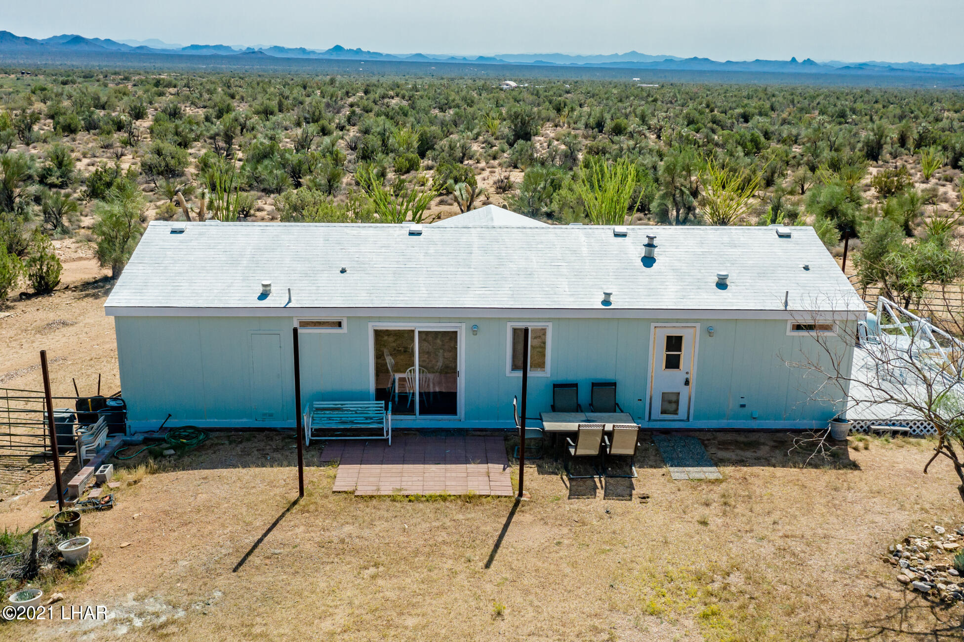 19622 South Cheyenne Road Yucca, AZ 86438 - Photo 53 of 65 19622CheyenneRdSDrone_09