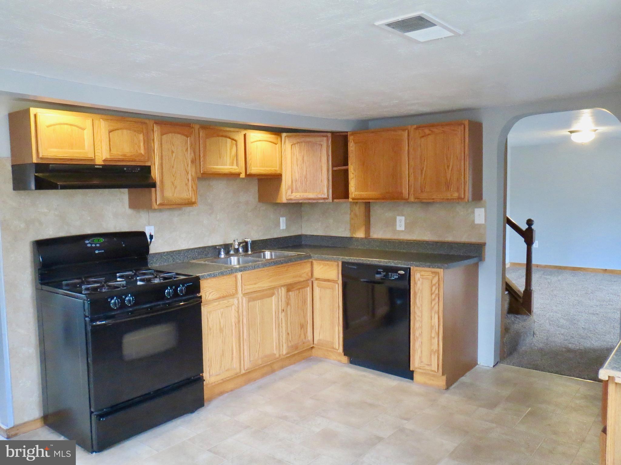 505 Locust Point Road York, PA 17406 - Photo 14 of 31 Nice updated kitchen