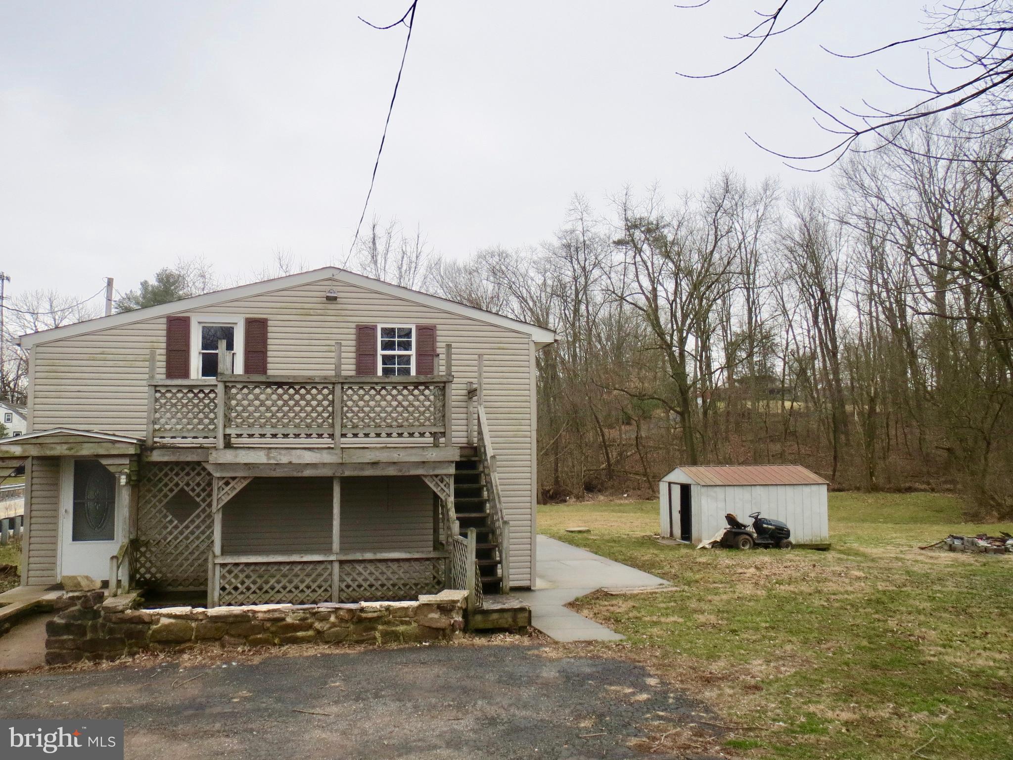 505 Locust Point Road York, PA 17406 - Photo 3 of 31 Gallery Image 3