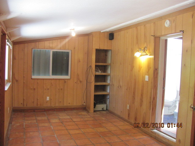 48 Snapper Avenue Key Largo, FL 33037 - Photo 14 of 14 bedroom with door to yard
