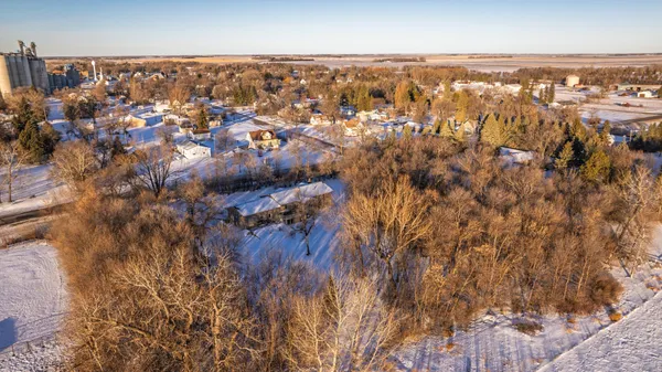 $650,000 | 102 County Road 1, Fessenden, ND 58438