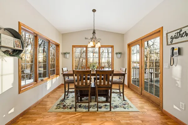 $650,000 | 102 County Road 1, Fessenden, ND 58438