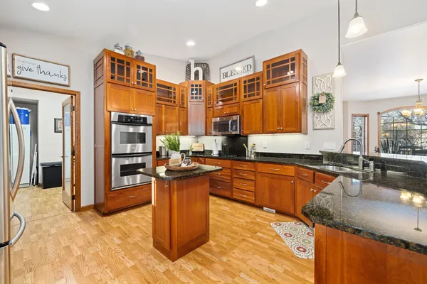 $650,000 | 102 County Road 1, Fessenden, ND 58438