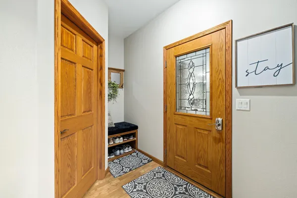 $650,000 | 102 County Road 1, Fessenden, ND 58438