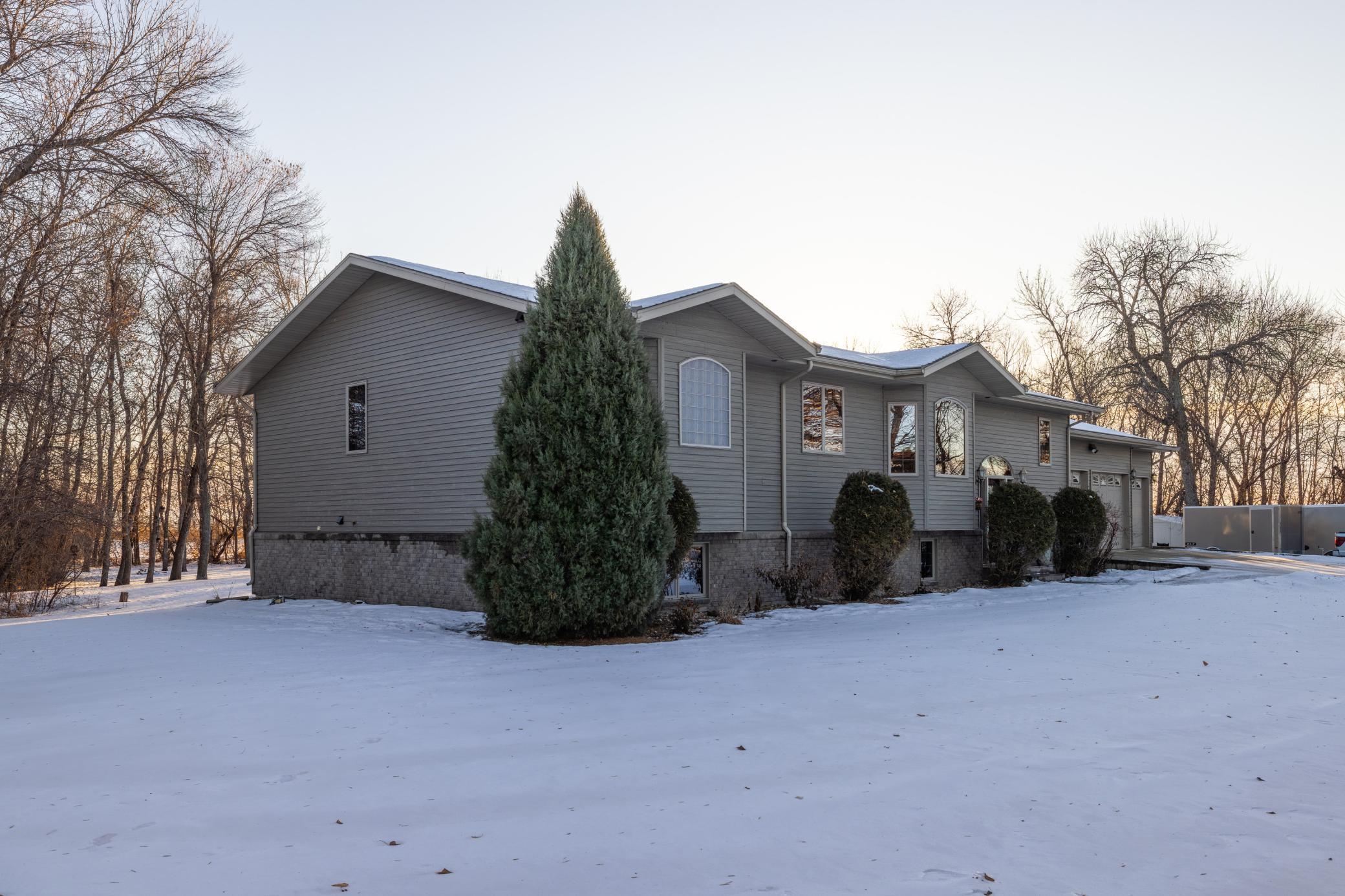 102 County Road 1 Fessenden, ND 58438 - Photo 4 of 56
