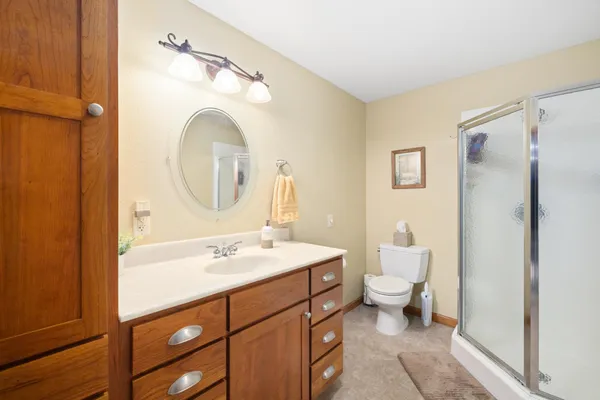 $650,000 | 102 County Road 1, Fessenden, ND 58438