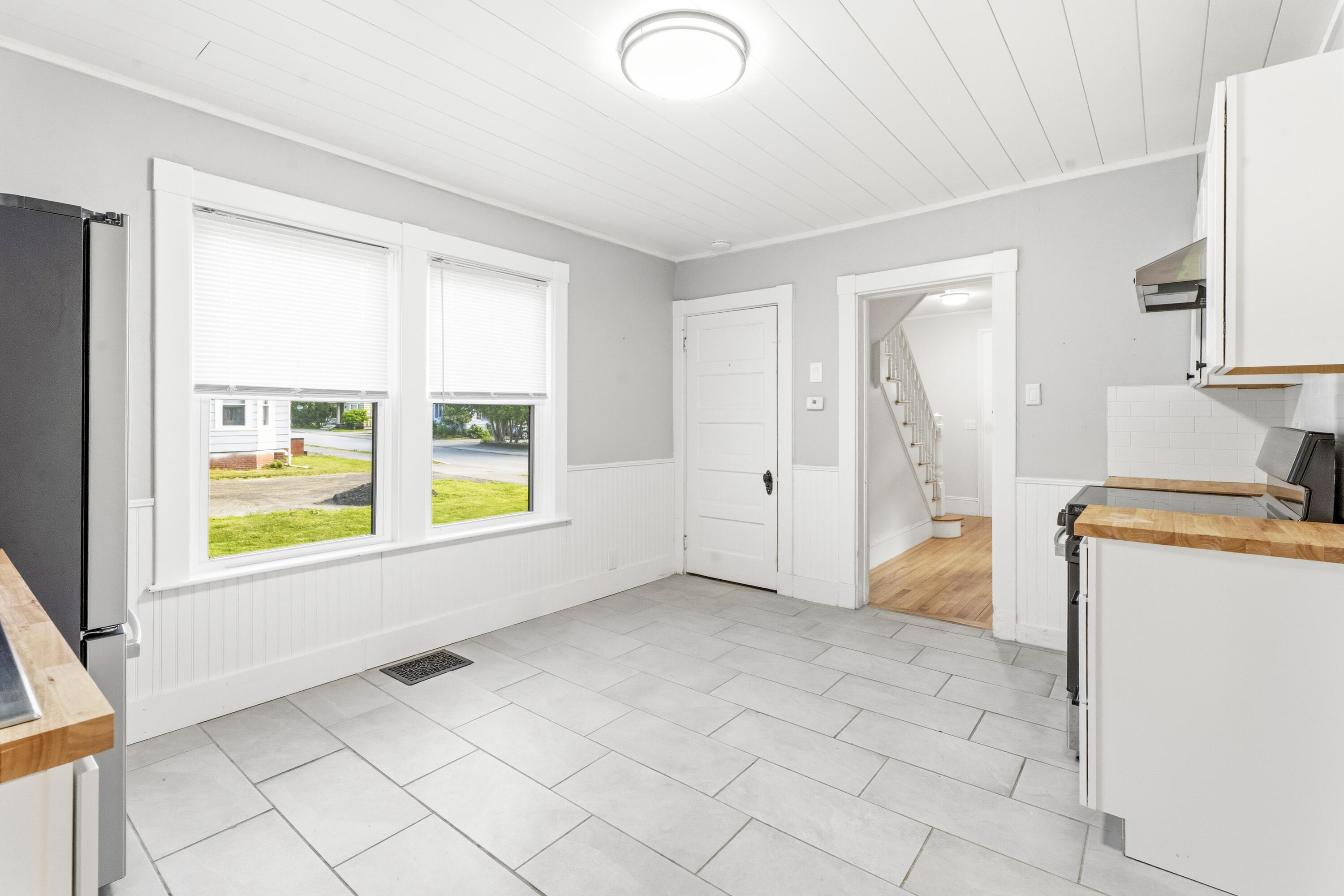 80 Pearl Street Bangor, ME 04401 - Photo 14 of 54 DSC08104