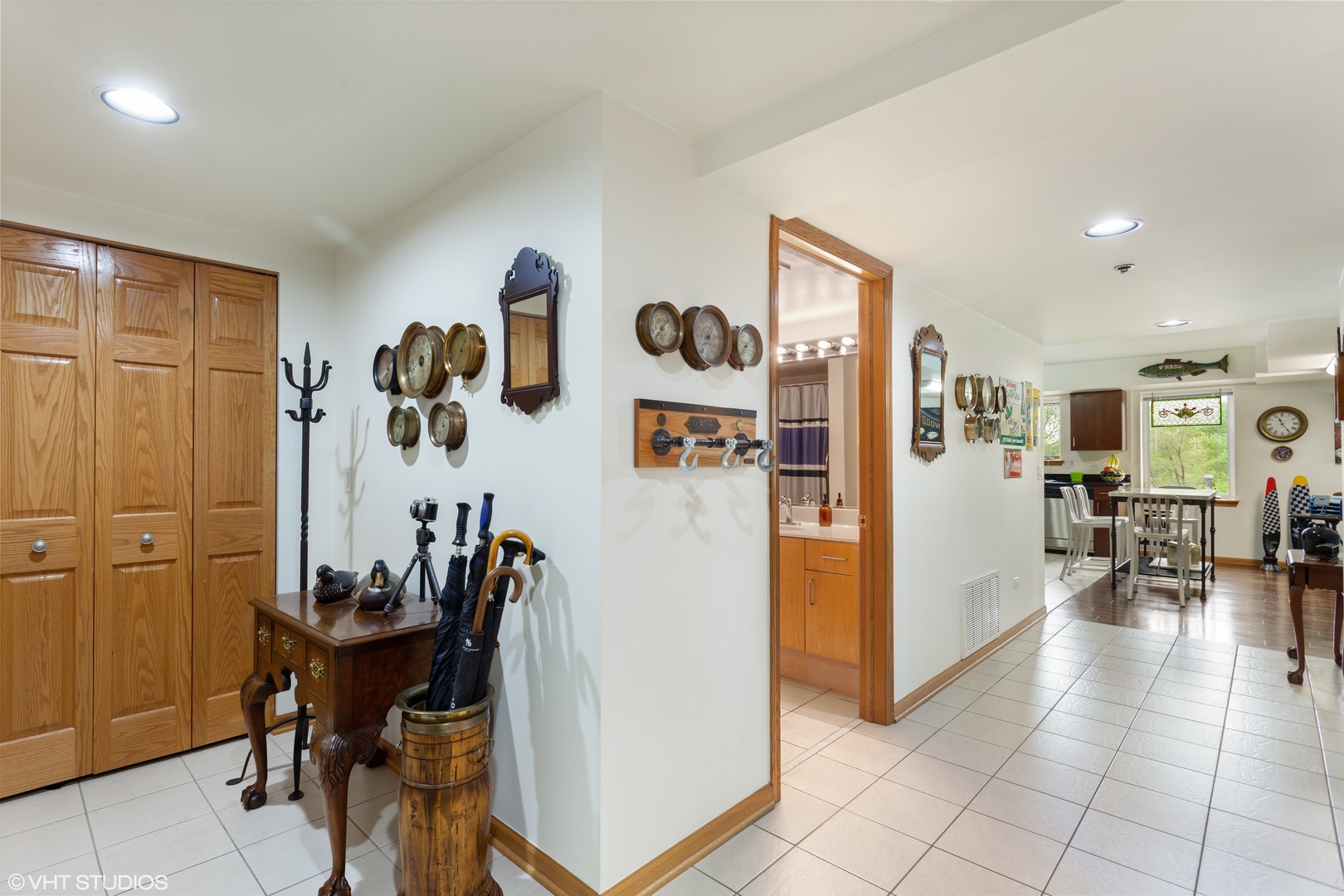 8030 Riverwalk Drive, Unit 3C Lyons, IL 60534 - Photo 8 of 12