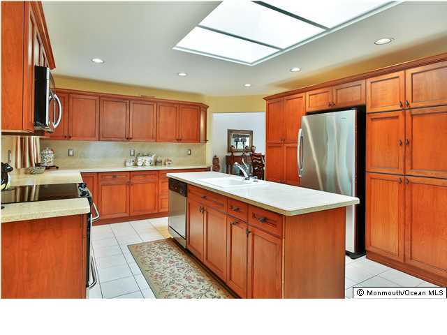 22 Rimwood Lane Howell, NJ 07731 - Photo 5 of 24 Additional Photo